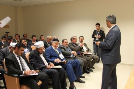 'Said Nursi Sempozyumu' start aldı