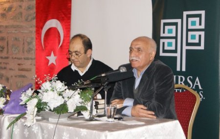 Şair Cahit Koytak Bursa'da okurlarıyla buluştu