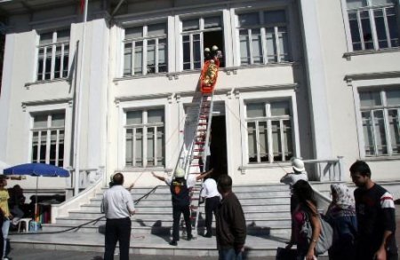 Sakarya Büyükşehir Belediyesi'nden Yangın Tatbikatı