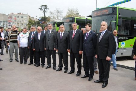 Sakarya Büyükşehir Belediyesi'nin Aldığı 14 Yeni Otobüs Hizmete Başladı