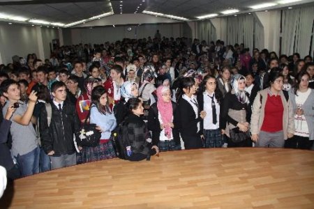 Sakarya Dershanesi, Başarılı Öğrencileri Ödüllendirdi