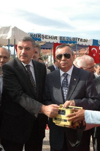 Sakarya Teknik Ve Endüstri Meslek Lisesi Binasının Temeli Atıldı