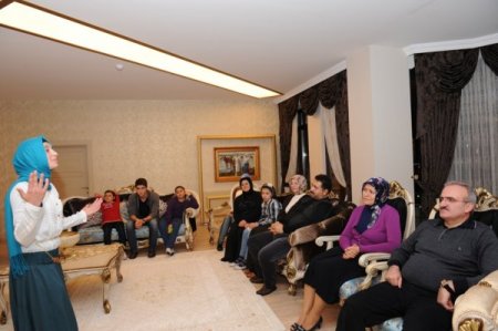 Sakarya türküsü Vali Karaloğlu'nu hüzünlendirdi