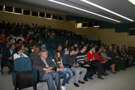 Sakarya Üniversitesi'nde Hüsnü Gürsel Sergi Salonu'nun Açılışı Yapıldı