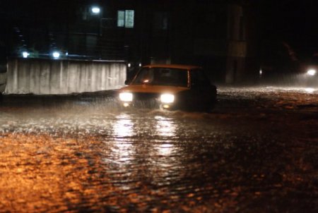 Sakarya'da sağanak ve kuvvetli rüzgar