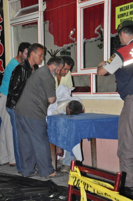 Sakarya'da silahlı kavga: 2 ölü, 1 yaralı