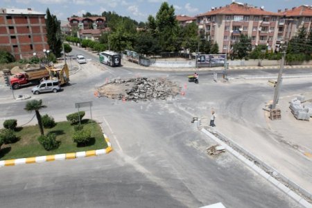Sakarya'da Trafiği Rahatlatmak İçin 2 Kavşak Daha Yapılacak