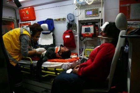Sakarya'da Trafik Kazası: 4 Yaralı