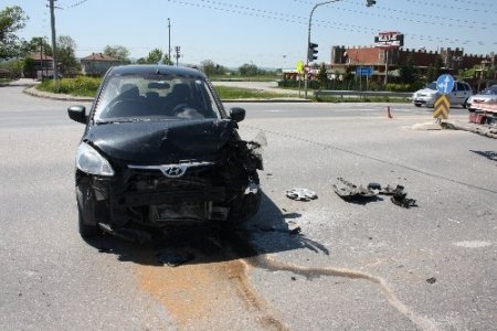 Sakarya'da trafik kazası: 9 yaralı