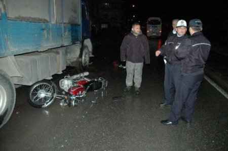 Sakarya'da Trafik Kazası: Motosiklet Kullanan Baba İle Oğlu Öldü