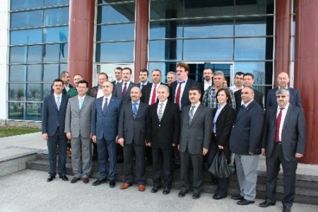 Sakaryalı işadamları Kazakistan’daki Türk üniversitesine hayran kaldı