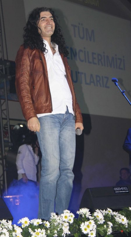 Sakarya'nın Gençlik Şöleninde Binlerce Öğrenci Stres Attı