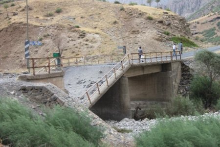 Saldırı sonrası ilçeden görüntüler