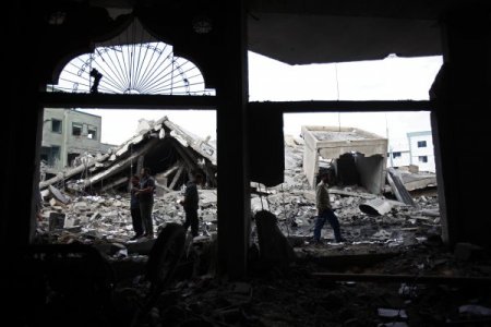 Saldırılar sona erdi, halk yıkıntılar arasından eşyalarını topladı