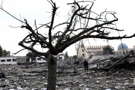 Saldırılar sona erdi, halk yıkıntılar arasından eşyalarını topladı