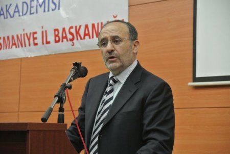 Salih Kapusuz: Ülkeye en büyük kötülüğü darbeler vermiştir