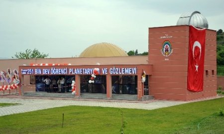 Salihli 251 Bin Dev Öğrenci Planetaryum ve Gözlemevi açıldı