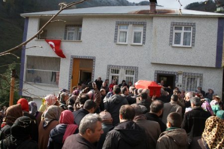 Şalpazarı şehidini gözyaşlarıyla uğurladı
