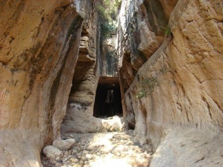 Samandağ kumsallarında deniz sezonu açıldı