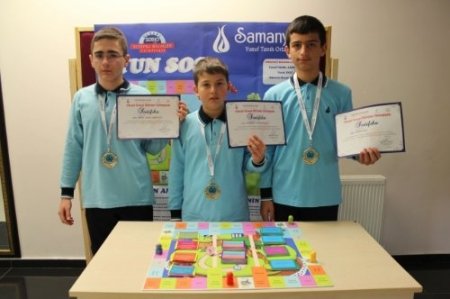 Samanyolu öğrencilerine altın madalya