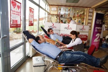 Samanyolu Okullarından Kan Bağışı Kampanyası