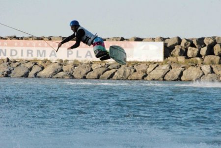 Samsun Büyükşehir Belediyespor, su kayağında iddiasını kanıtladı