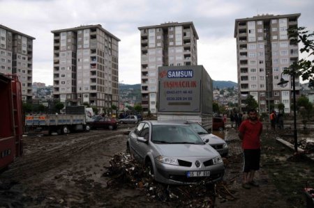 Samsun'da Sel Felaketi: En Az 3 Kişi Öldü