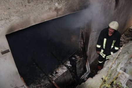 Samsun'da selzede aileyi önce sel, şimdi de yangın vurdu