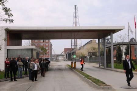 Samsun'daki göçükte 5 ölü 11 yaralıya ulaşıldı, toprak altında işçiler var