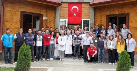 Samsunlu izciler liderlik kursu görüyor