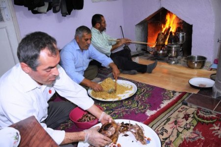 Samsun'un kaz tirit geceleri sıra gecelerine rakip oldu