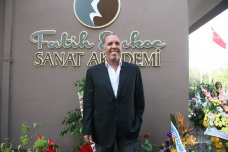 Sanat akademisi açan Fatih Erkoç: İyi kalpli insanlar yetiştirmek istiyorum