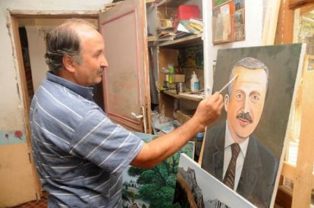 Sanat Galerilerinin Teklifini Geri Çeviren Köylü Ressam, Eserleriyle Hayran Bırakıyor