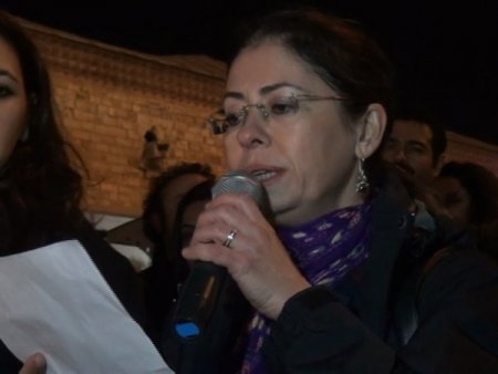 'Sanat İnisiyatifi' üyeleri, müzakerelerin başlaması için eylem yaptı