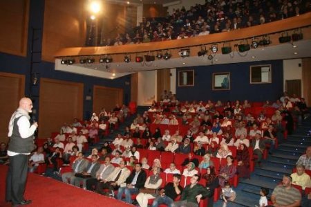 Sanatçı Engin Noyan: Kur'an Merkezli Bir Hayat Bizi Mutlu Eder