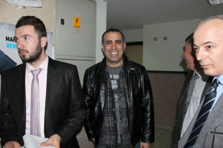 Sanatçı Haluk Levent Borçlarını Yapılandırmak İçin Adana Adliyesine Geldi