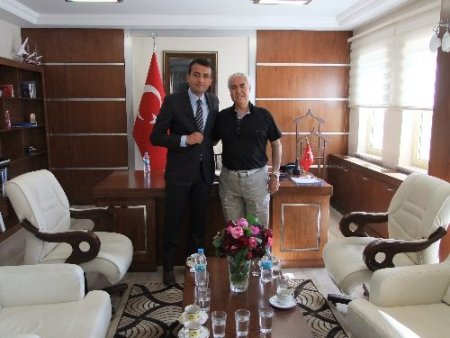 Sanatçı Nuri Sesigüzel memleketi Halfeti’yi ziyaret etti