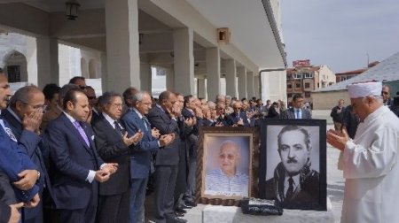 Sanatçı Zülfü Livaneli’nin acı günü