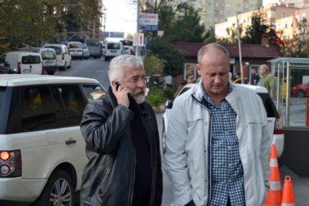 Sanatçılar, Müslüm Gürses'i yalnız bırakmadı