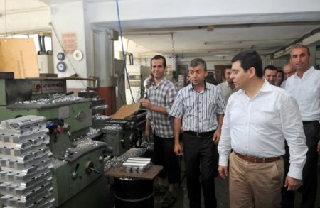 Sanayideki yollara 17 bin 500 ton asfalt döküldü