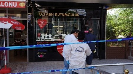 Sancaktepe'de kuyumcu soygunu