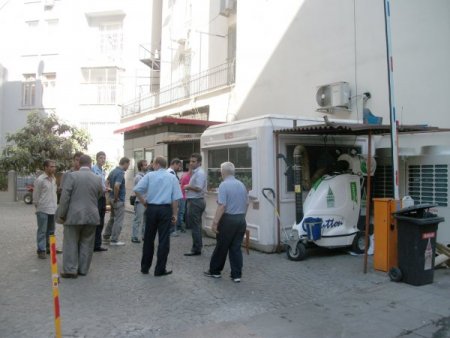 Sandalyeleri Alınan İşletme Sahibinden Zabıta Noktasına Silahlı Saldırı