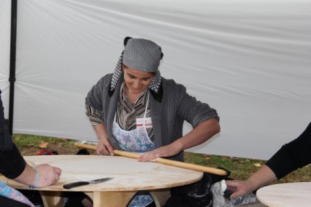 Sandy mağdurları için kermes düzenlediler