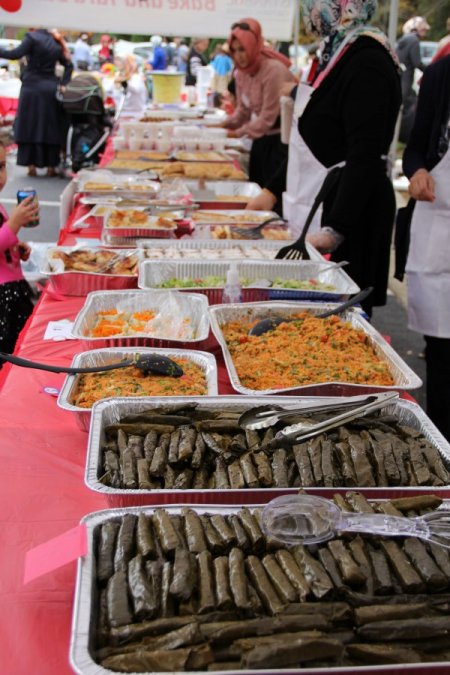 Sandy mağdurları için kermes düzenlediler