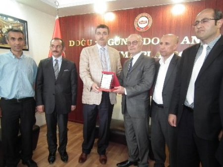 Şanlıurfa Valisi Güvenç 'Vizyon 2023 Ödülü' aldı