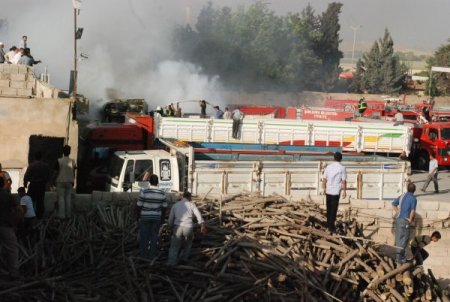 Şanlıurfa’da 2 Tır Ve 2 Kamyon Alev Alev Yandı