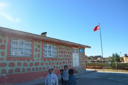 Şanlıurfa'da öğretmen çift sobadan zehirlendi: 1 ölü
