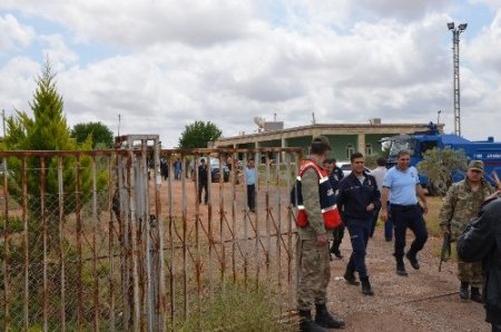 Şanlıurfa’da sınır köylere operasyonda 25 gözaltı