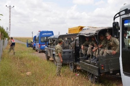 Şanlıurfa’da sınır köylere operasyonda 25 gözaltı