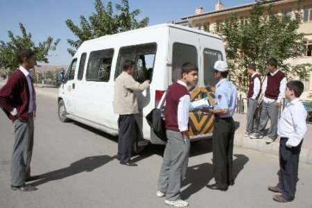 Şanlıurfa'daki Okul Servislerine Sıkı Denetim